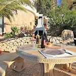 Villavalley Vila *